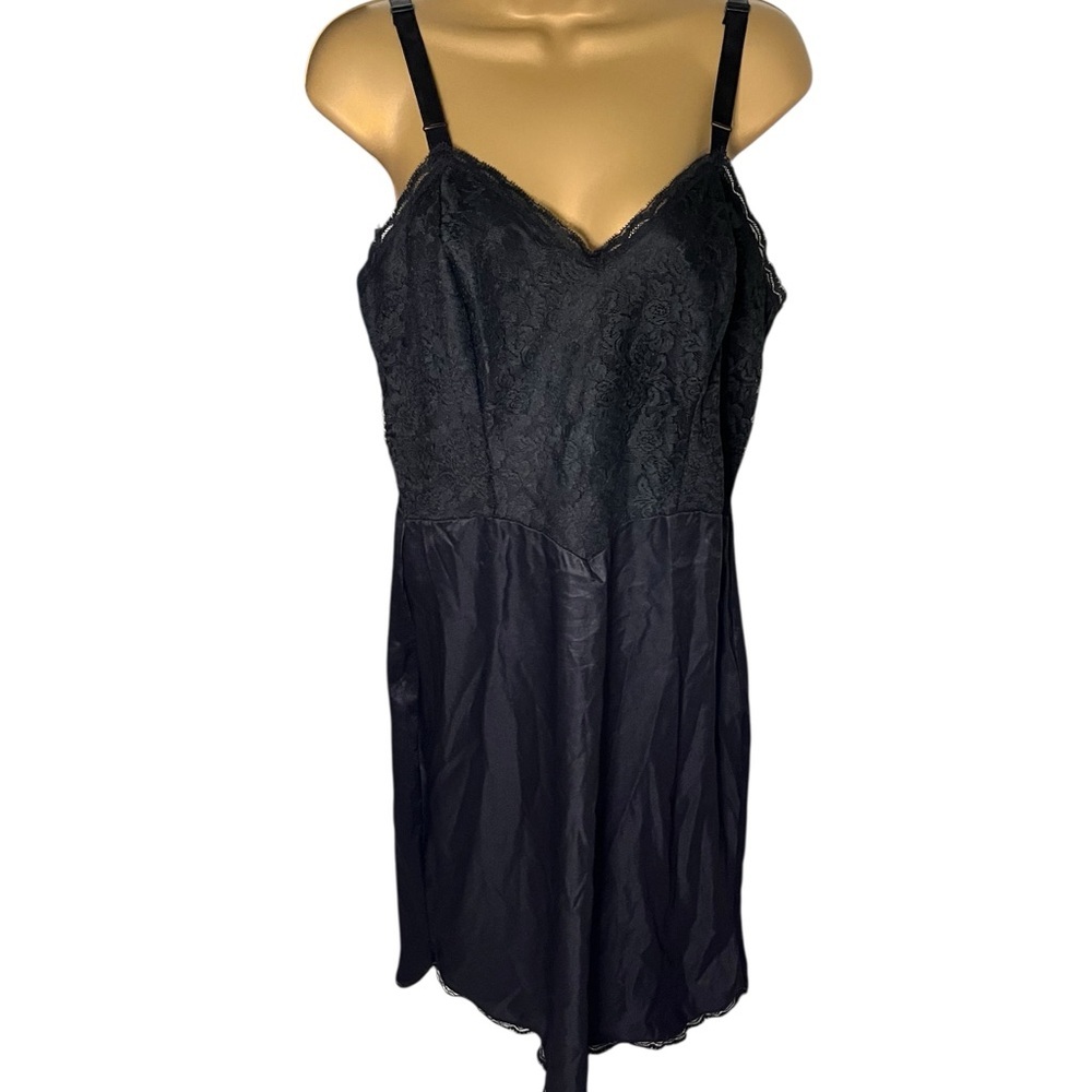Vintage 60s-70s Baronet Lace Slip Black 36 Average